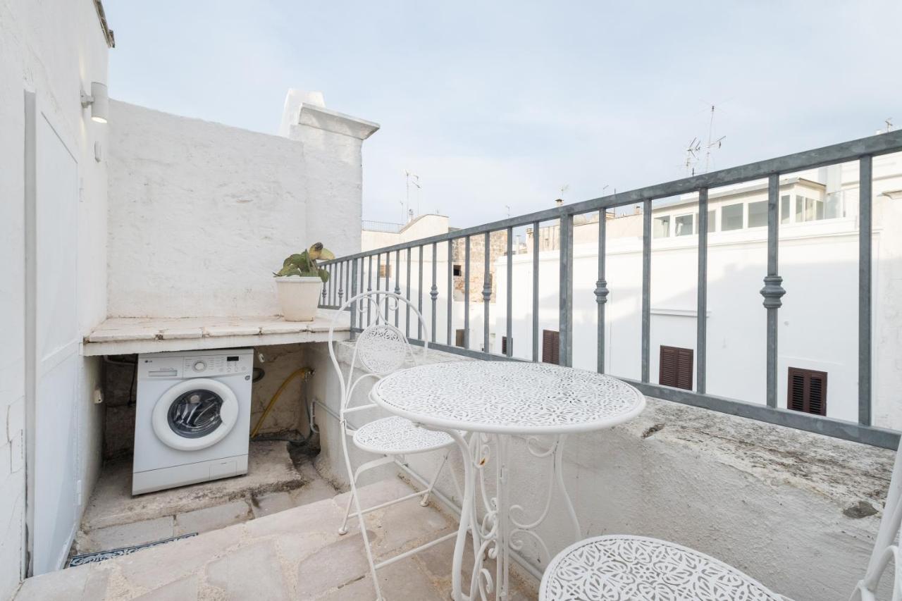 Mindelly Home By Comper With Terrace & Netflix Ostuni Exteriör bild